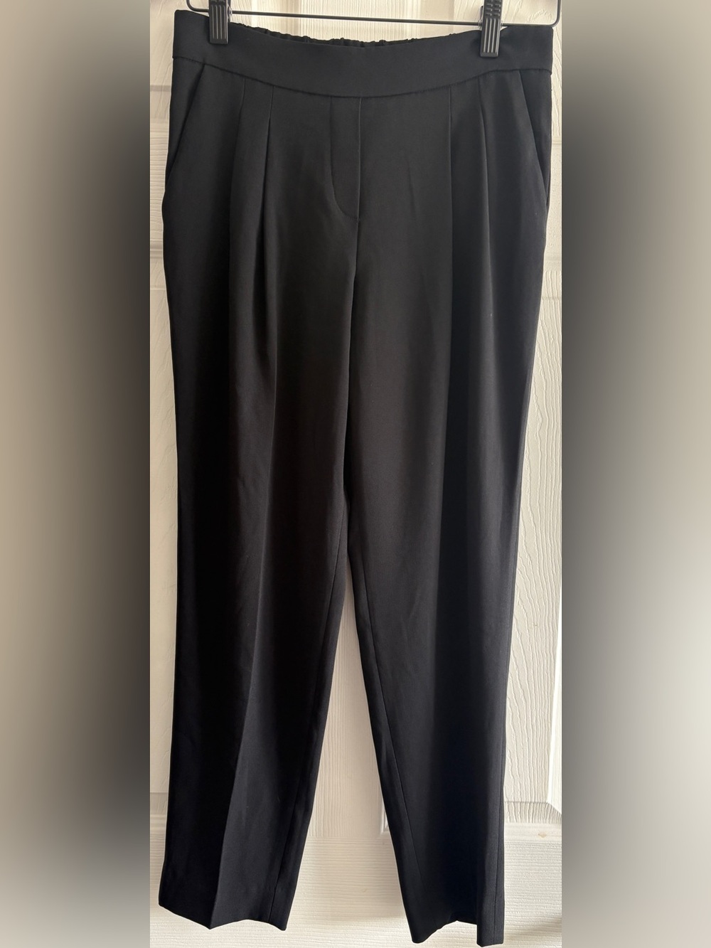 Aritzia Babaton Conan Cropped Pleated Pant Black - Size 2